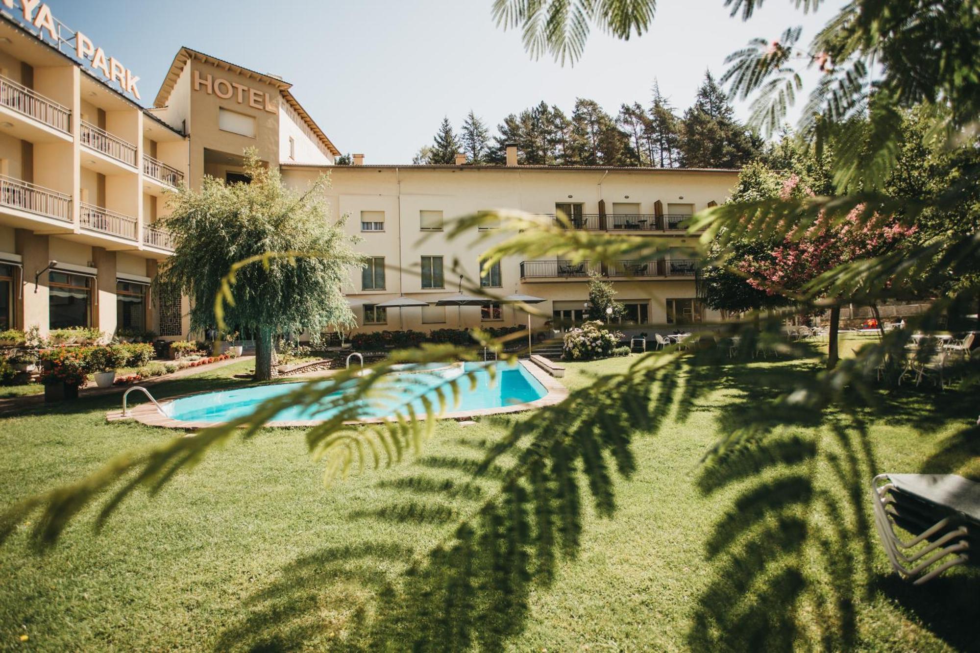 Hotel Catalunya Park Ribes De Freser Exterior photo