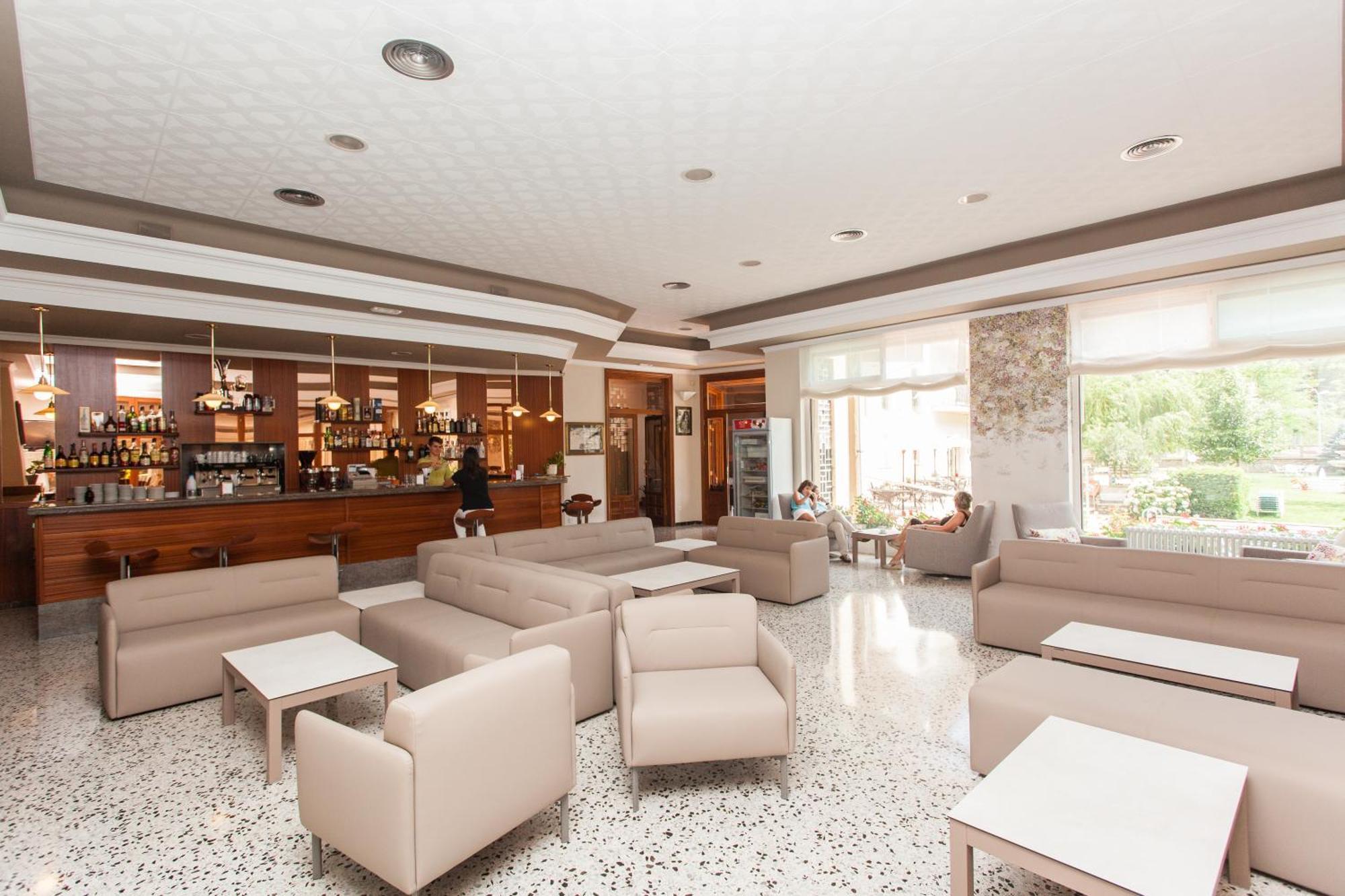 Hotel Catalunya Park Ribes De Freser Exterior photo